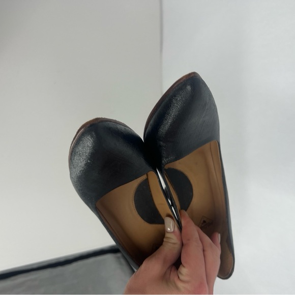 John Fluevlog | Black Textured Heels - Picture 14 of 14